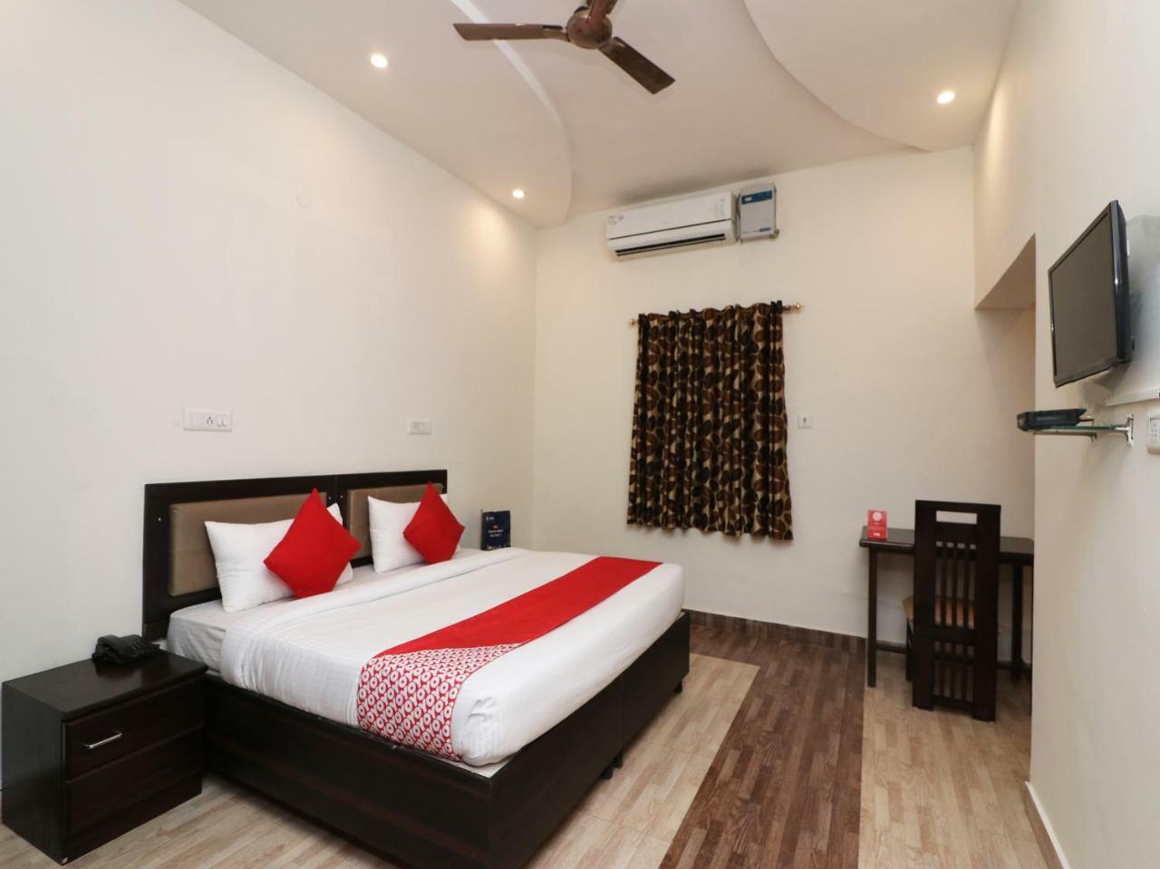 Nest Residency Фаридабад Экстерьер фото