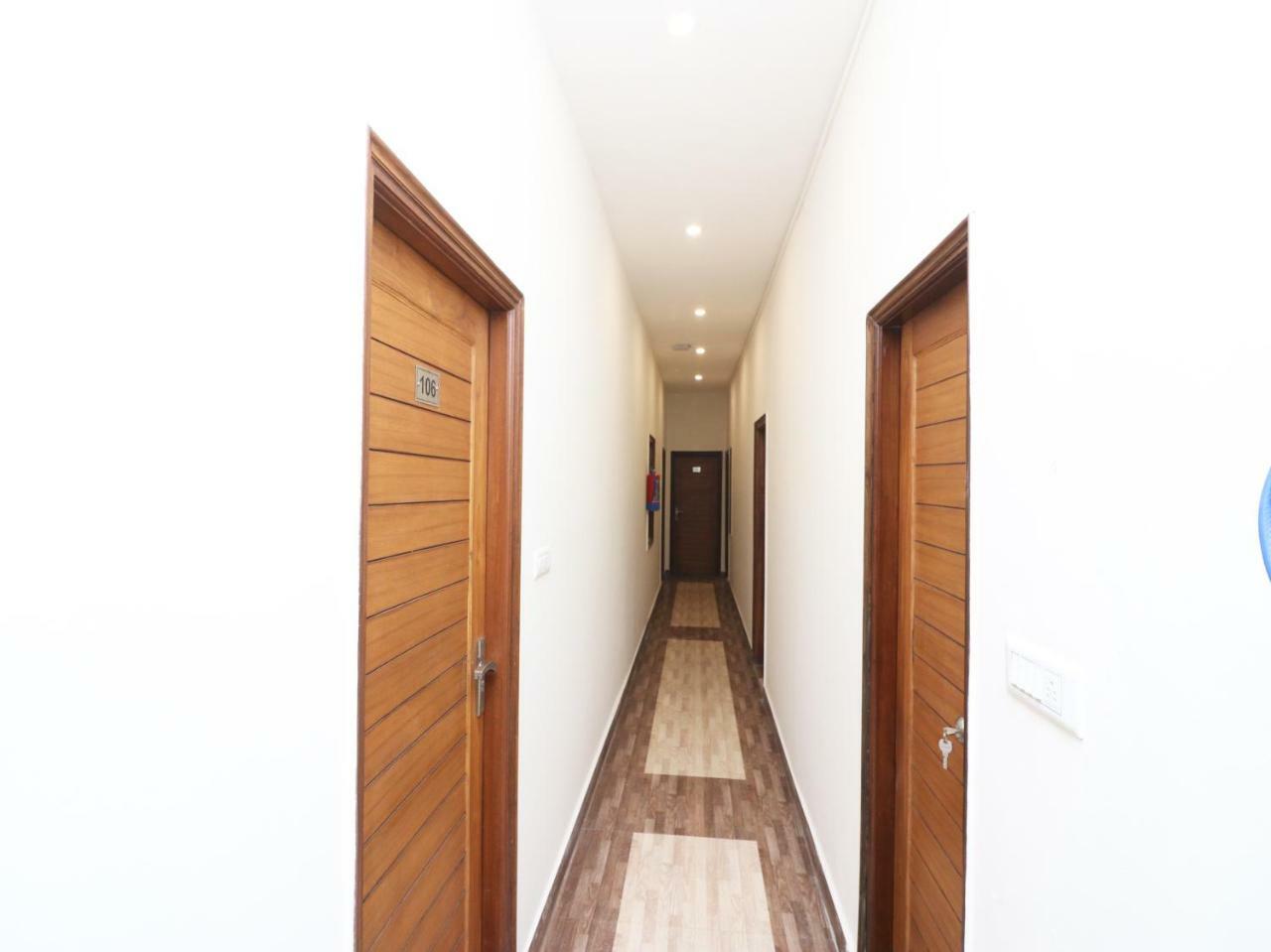 Nest Residency Фаридабад Экстерьер фото