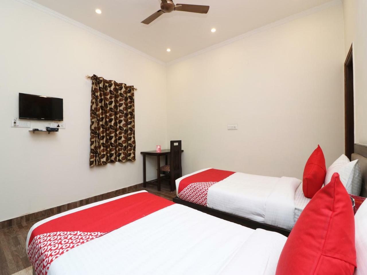 Nest Residency Фаридабад Экстерьер фото